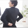 腰の痛みが起きる原因は？左側腰痛は注意が必要？