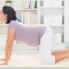 妊婦向けの腰痛体操とは？無理をせず膝倒しと猫のポーズをすると良い？